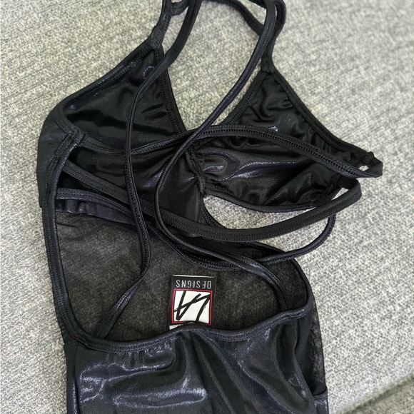 LA Designs - Jazz bodysuit - Child Medium- Black - Picture 4 of 6